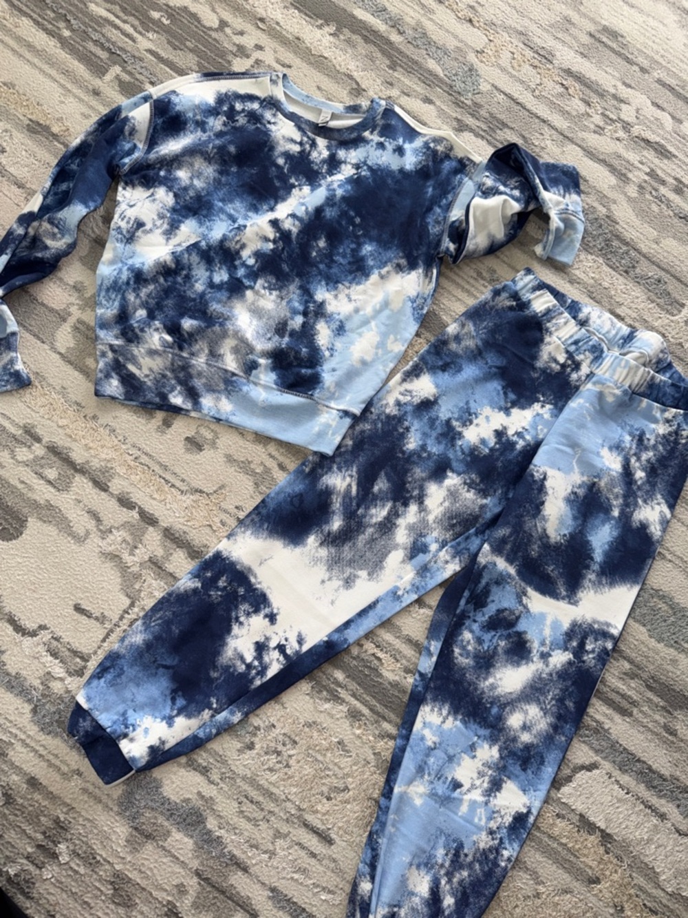 Two piece set